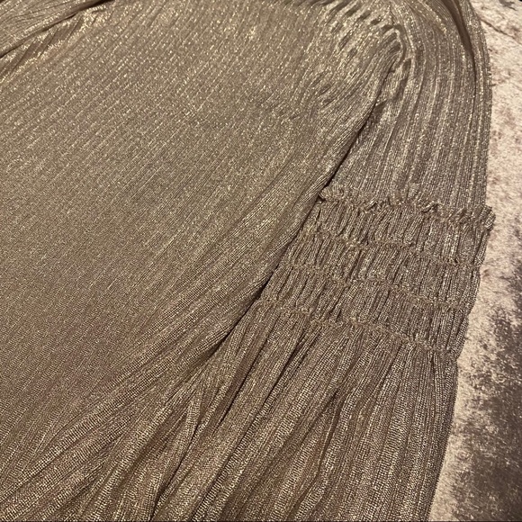 Rose Gold Metallic Top - Picture 3 of 3